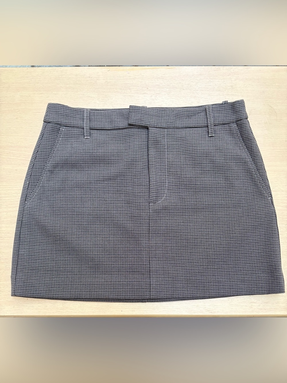 The Gap Houndstooth Mini Skirt
